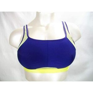 Like new Wacoal 34D high impact sports bra!
